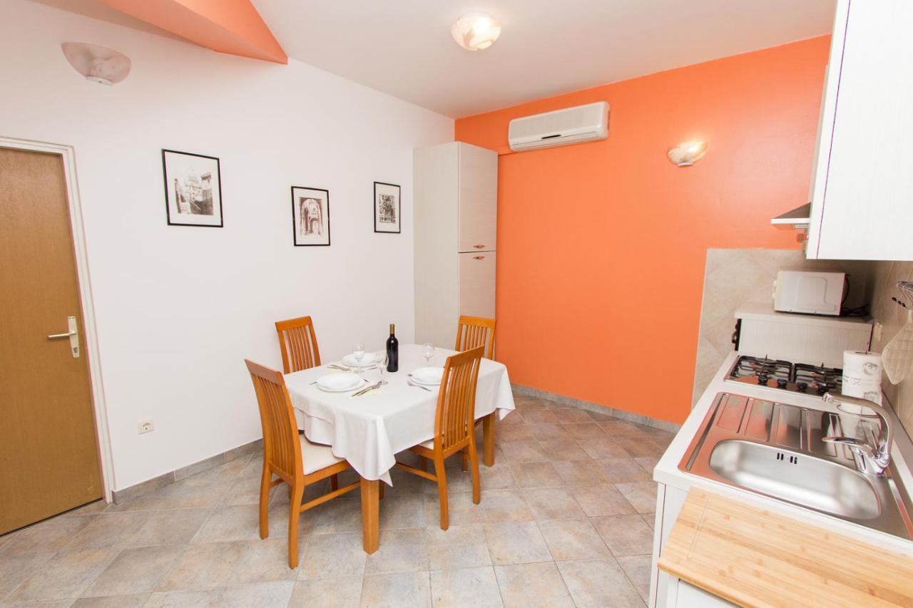 Apartments Lupus Водице Экстерьер фото