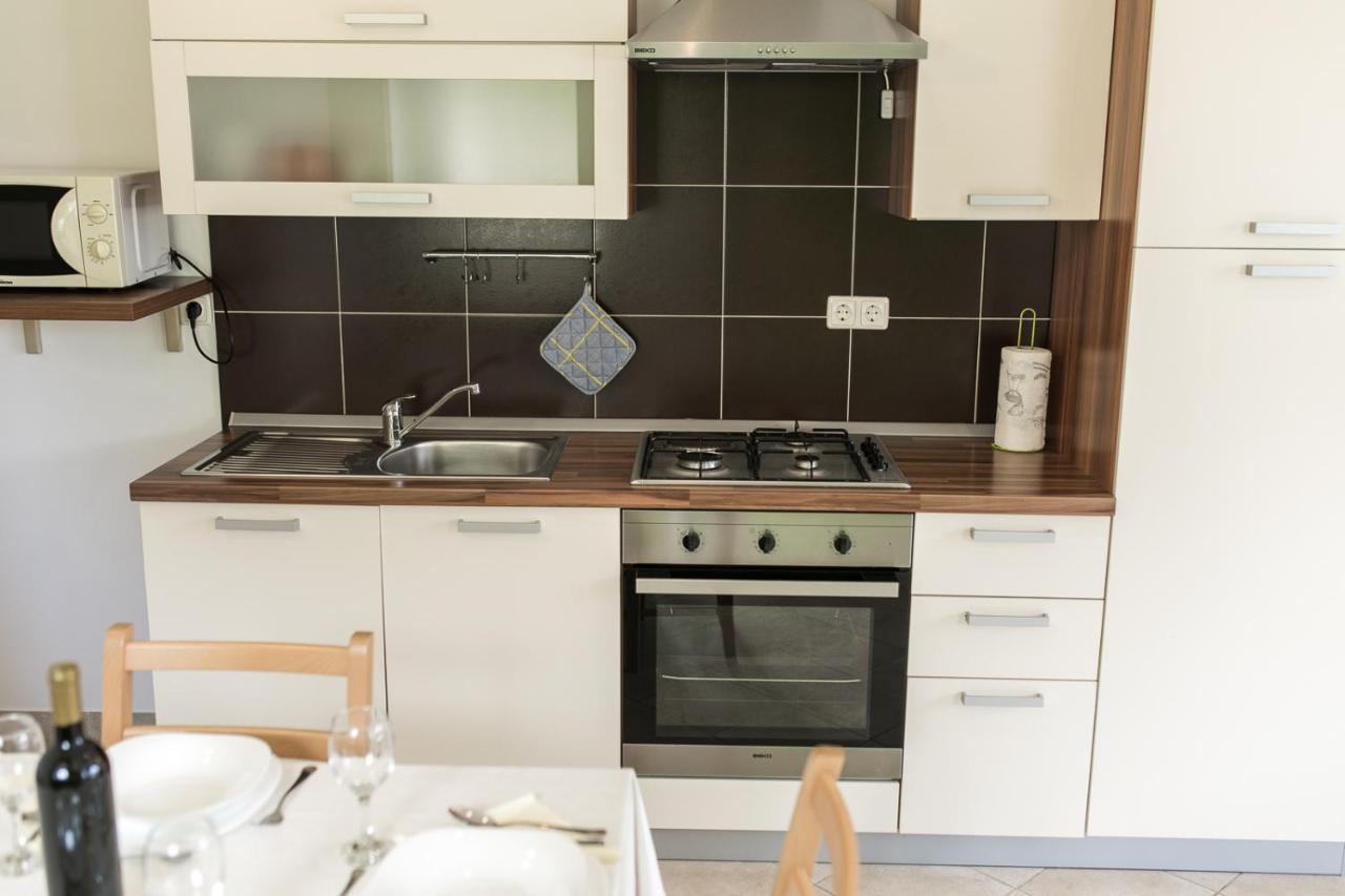 Apartments Lupus Водице Экстерьер фото