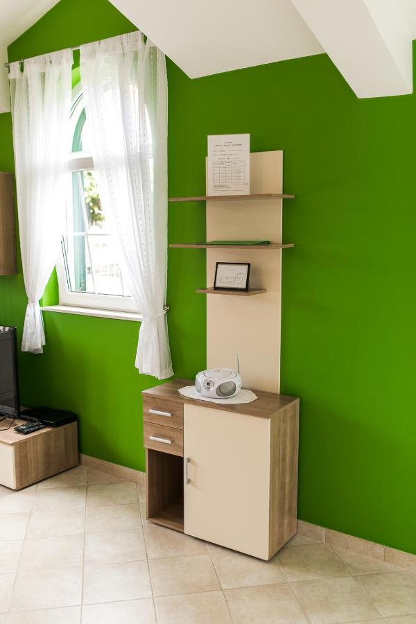 Apartments Lupus Водице Экстерьер фото