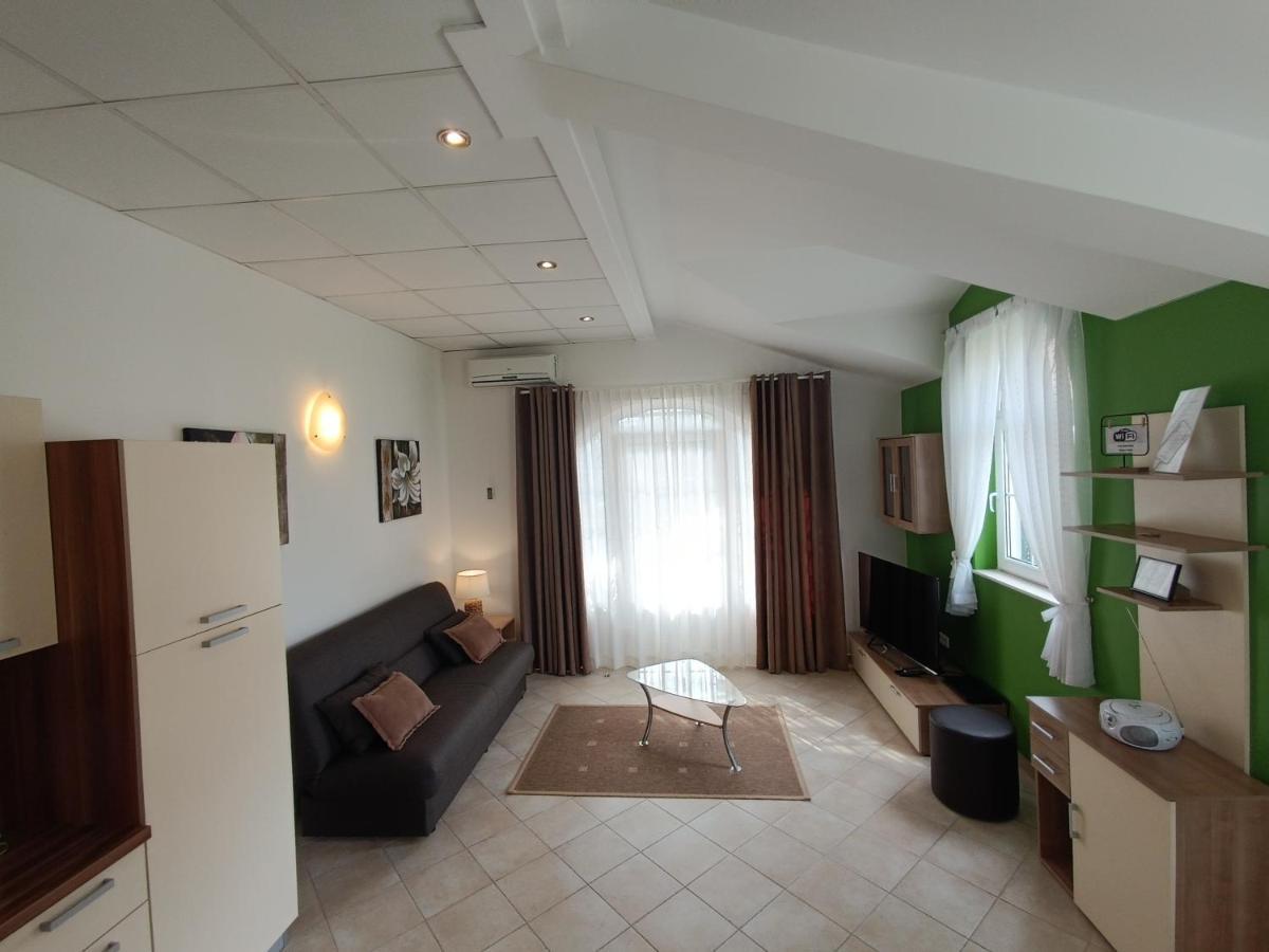 Apartments Lupus Водице Экстерьер фото