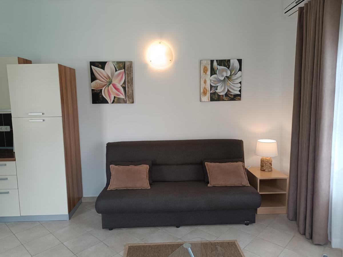 Apartments Lupus Водице Экстерьер фото