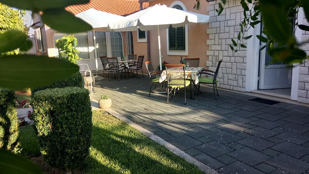 Apartments Lupus Водице Экстерьер фото